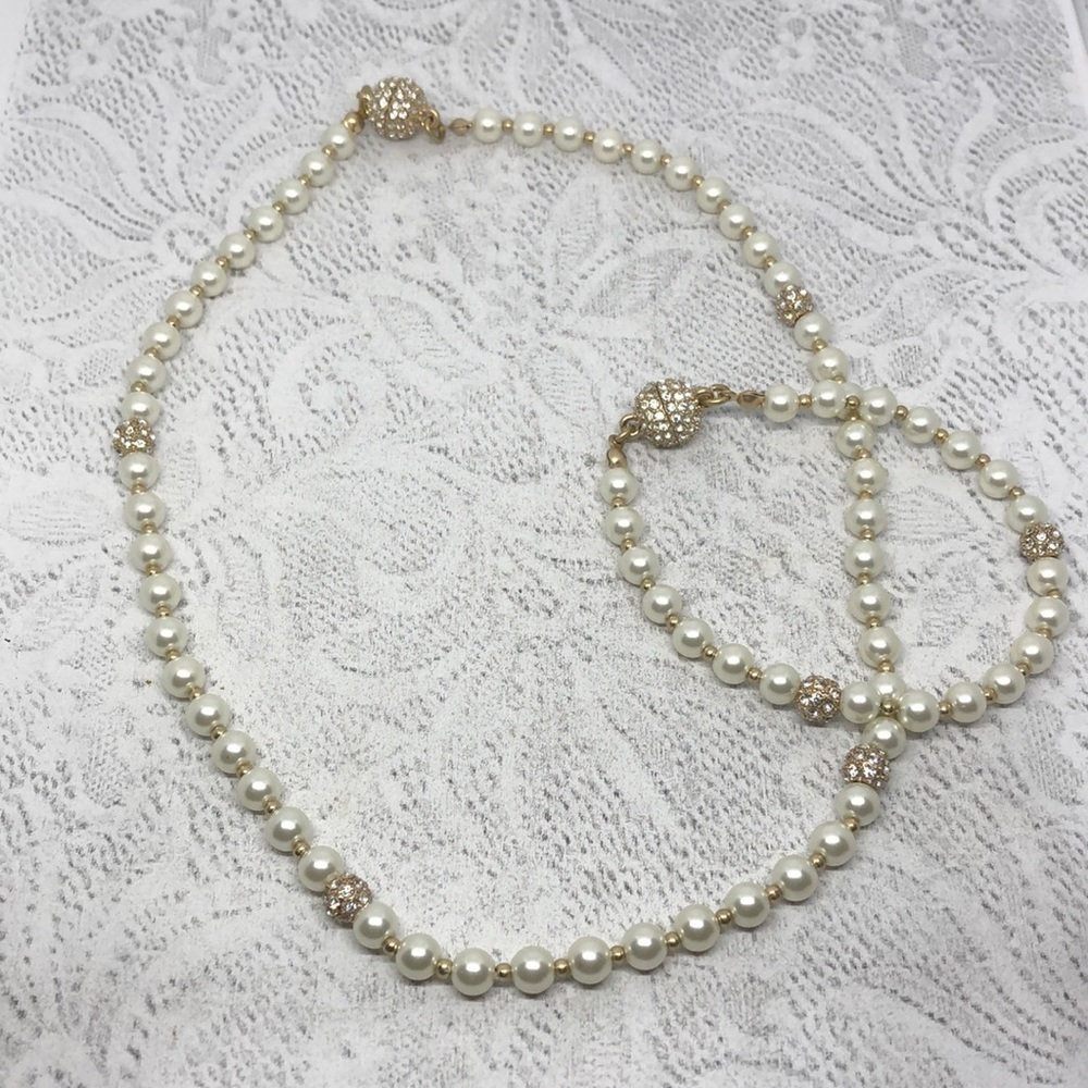 Retro glam faux pearl jewelry set necklace and bracelet
